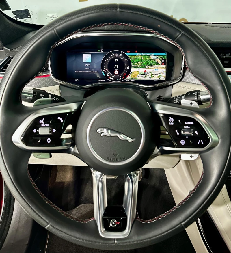 Jaguar F-PACE SVR* HuD* Pano* Meridian* 360, снимка 9 - Автомобили и джипове - 51454842