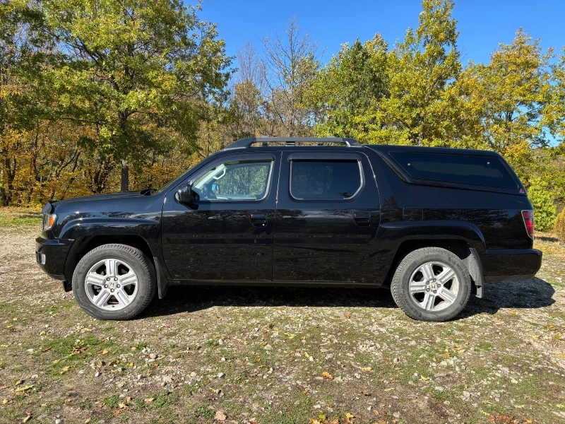 Honda Ridgeline, снимка 3 - Автомобили и джипове - 52229330