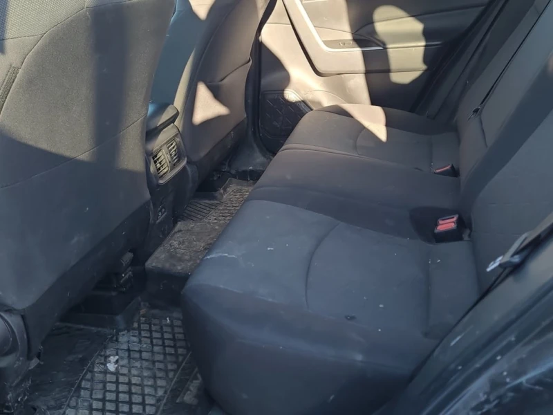 Toyota Rav4 * LE * CARFAX * ЦЕНА ДО БГ, снимка 9 - Автомобили и джипове - 53332501