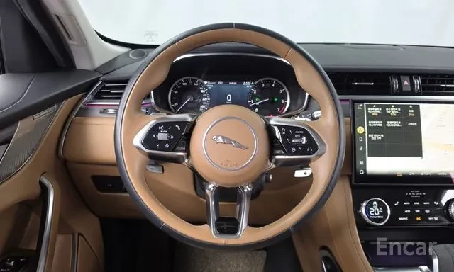 Jaguar F-PACE P250 SE * MERIDIAN * ОБДУХВАНЕ * ПАНО * KEYLESS, снимка 6 - Автомобили и джипове - 56080511