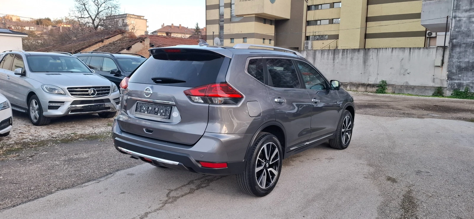 Nissan X-trail TEKNA PLUS 4x4 ШВЕЙЦАРИЯ - изображение 3