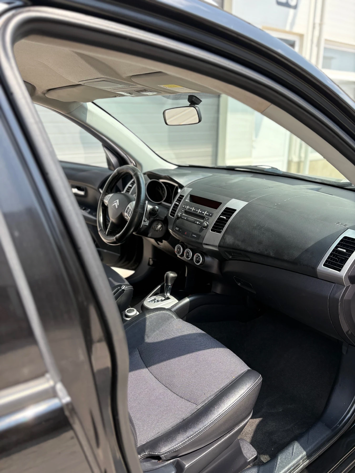 Citroen C-Crosser 2.4 Автоматик 4х4  170кс - изображение 8