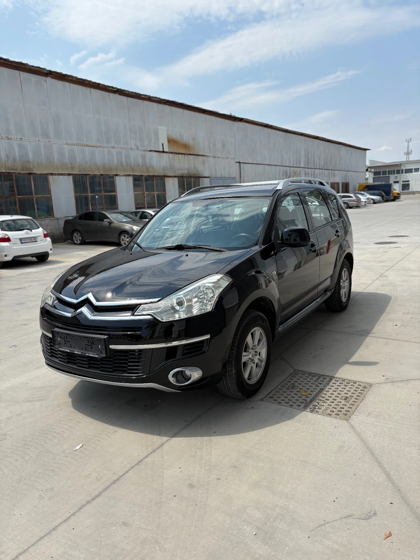 Citroen C-Crosser 2.4 Автоматик 4х4  170кс - изображение 3