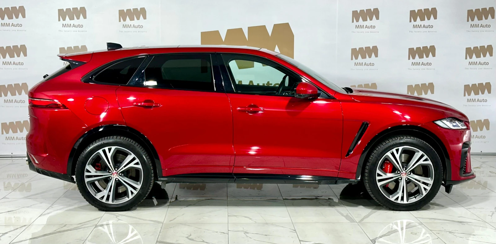 Jaguar F-PACE SVR* HuD* Pano* Meridian* 360 - изображение 3