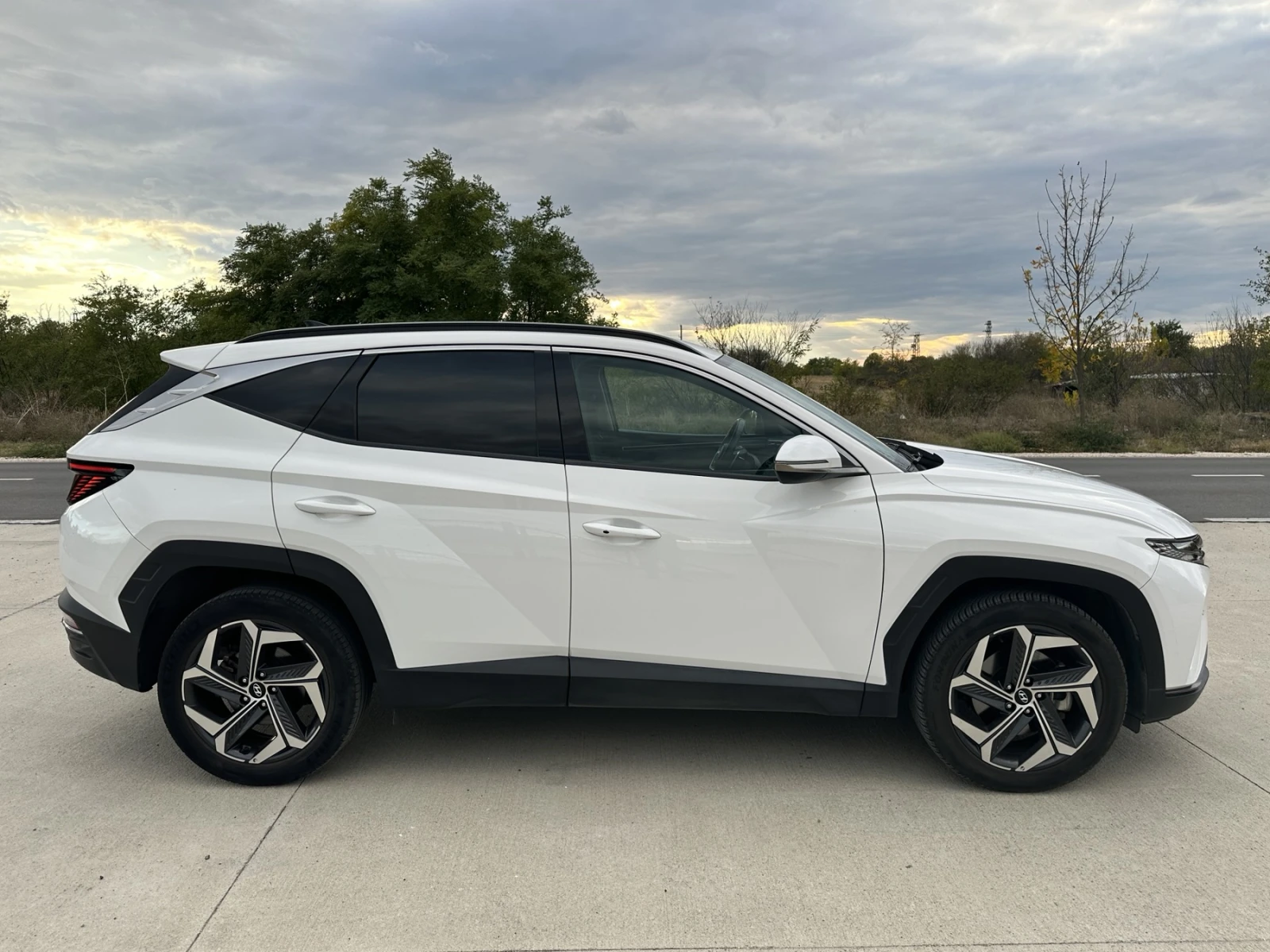 Hyundai Tucson 1.6 HEV Hybrid/Exellence/230к.с/70000км - изображение 3