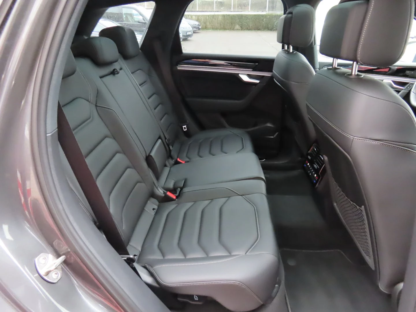 VW Touareg | Mobile.bg � ����������� 10
