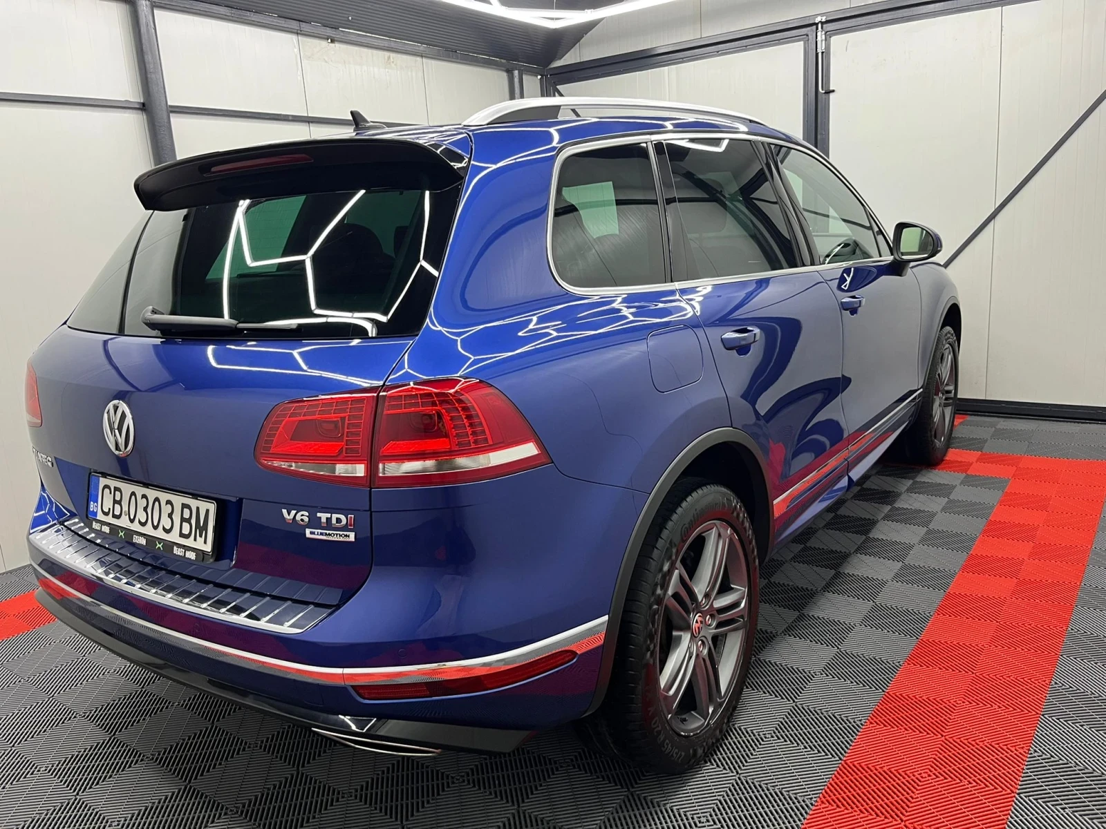 VW Touareg, снимка 5 - Автомобили и джипове - 54854895
