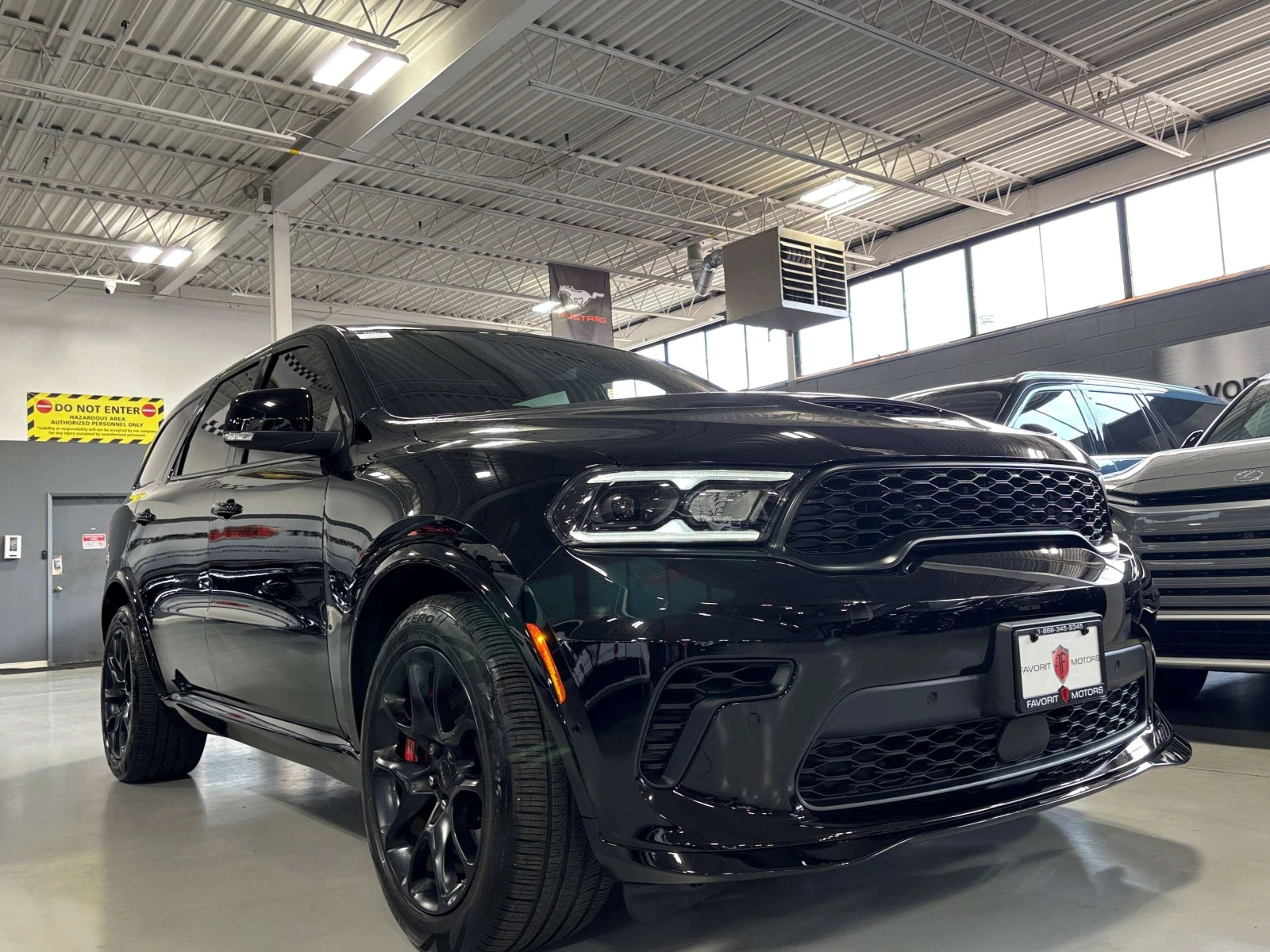 Dodge Durango SRT Hellcat / 710КС./ КОЖА / ЦЕНА ДО БГ, снимка 2 - Автомобили и джипове - 54897537