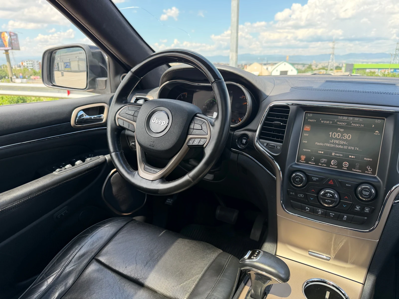 Jeep Grand cherokee, снимка 12 - Автомобили и джипове - 54966614