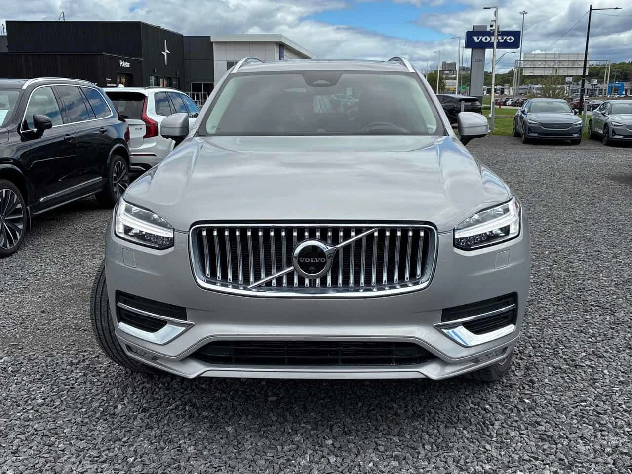 Volvo Xc90 /360/HUD/Bowers & Wilkins, снимка 6 - Автомобили и джипове - 55226238