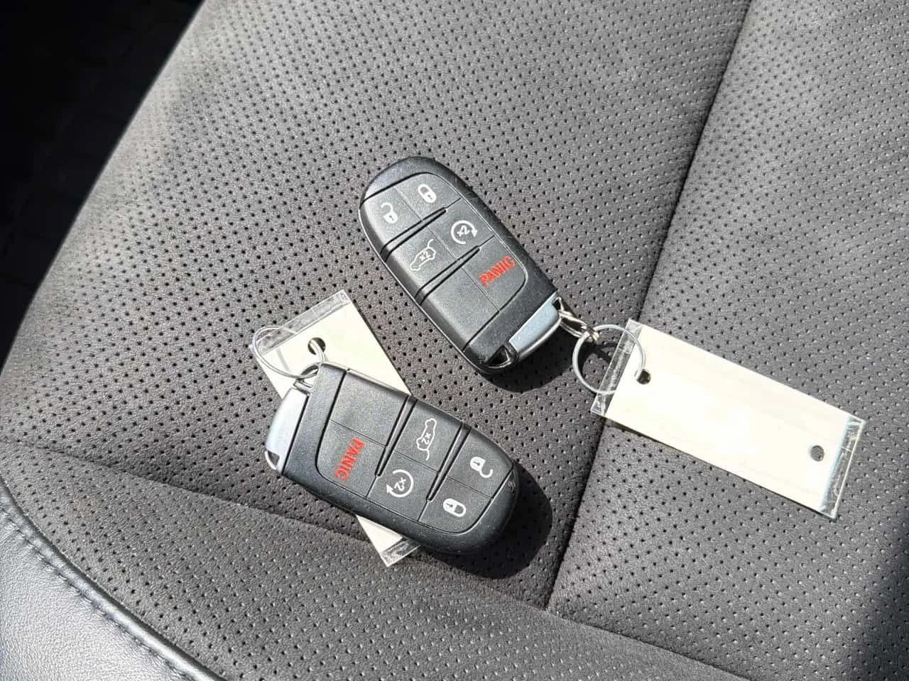Jeep Grand cherokee * SRT * АВТОКРЕДИТ БЕЗ ПЪРВОНАЧАЛНА ВНОСКА* , снимка 10 - Автомобили и джипове - 55431961