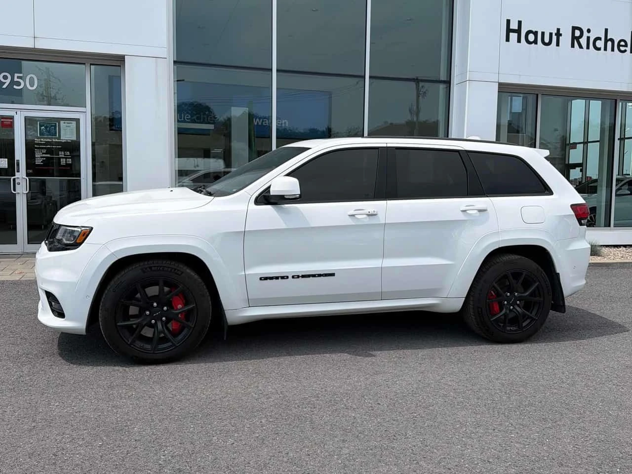 Jeep Grand cherokee * SRT * АВТОКРЕДИТ БЕЗ ПЪРВОНАЧАЛНА ВНОСКА* , снимка 2 - Автомобили и джипове - 55431961