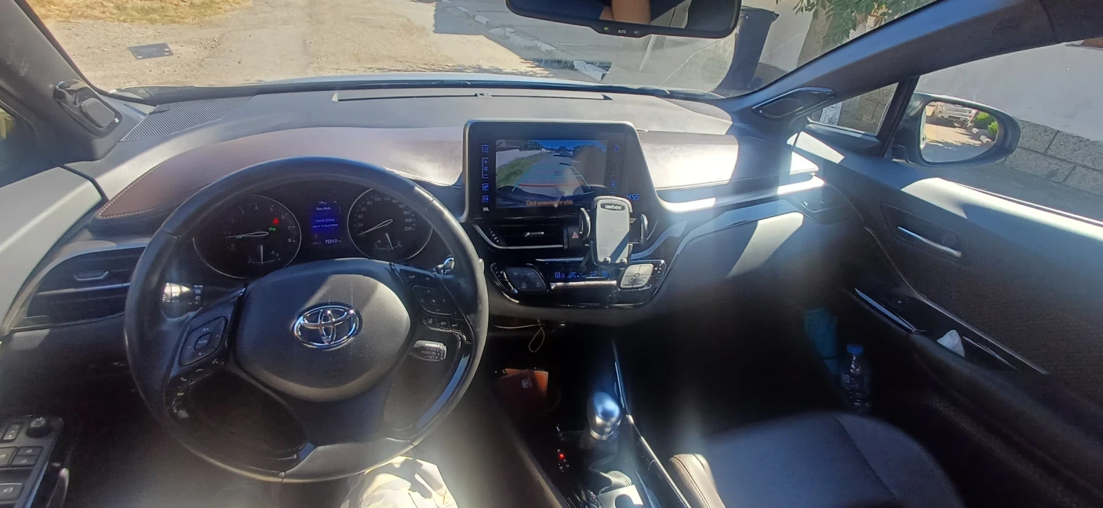 Toyota C-HR, снимка 9 - Автомобили и джипове - 55512749