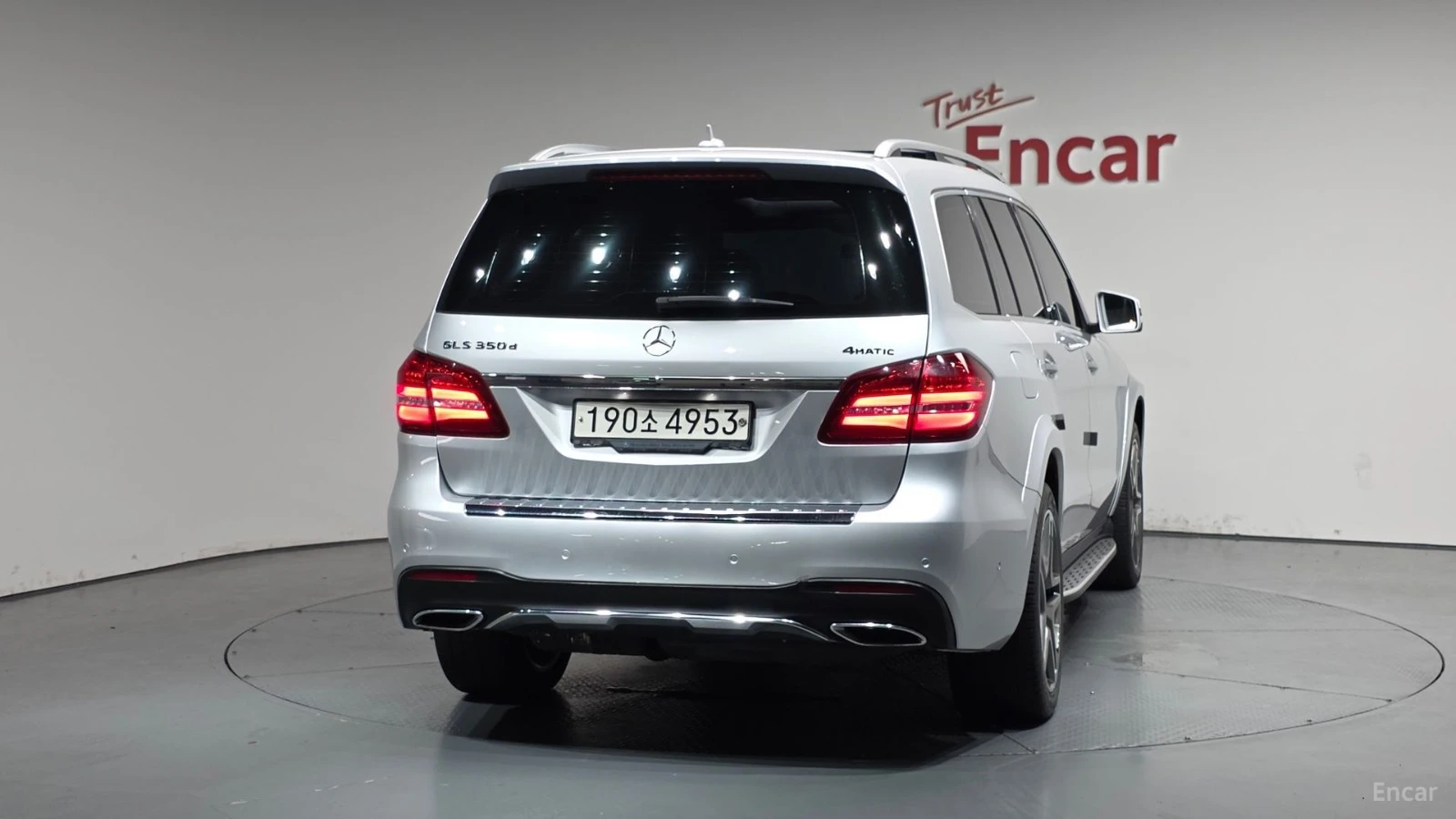 Mercedes-Benz GLS 350d 4MATIC* 360* КОЖА* ОБДУХВ* МОНИТОРИ* ПАНО, снимка 4 - Автомобили и джипове - 55579665