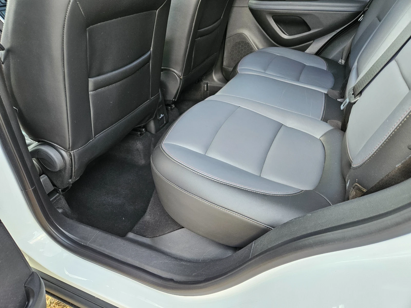 Opel Mokka АВТОМАТИК БЕНЗИН, снимка 15 - Автомобили и джипове - 55619061