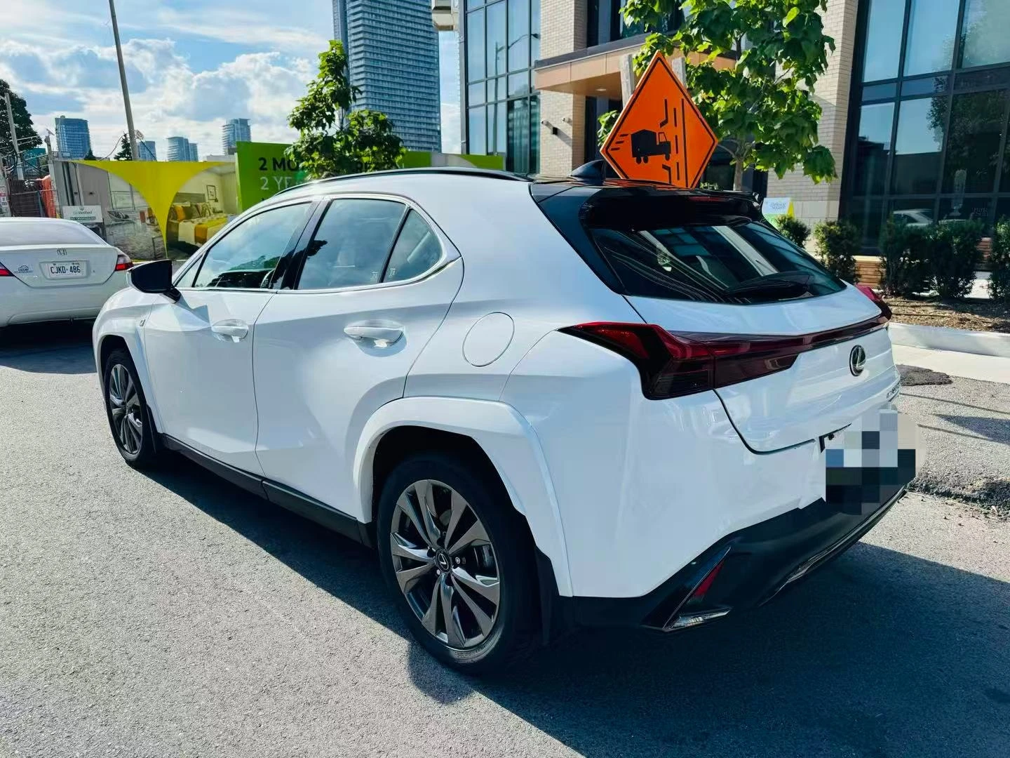 Lexus UX 250h | CARFAX | БЕЗ ИНЦИДЕНТИ, снимка 3 - Автомобили и джипове - 55857078