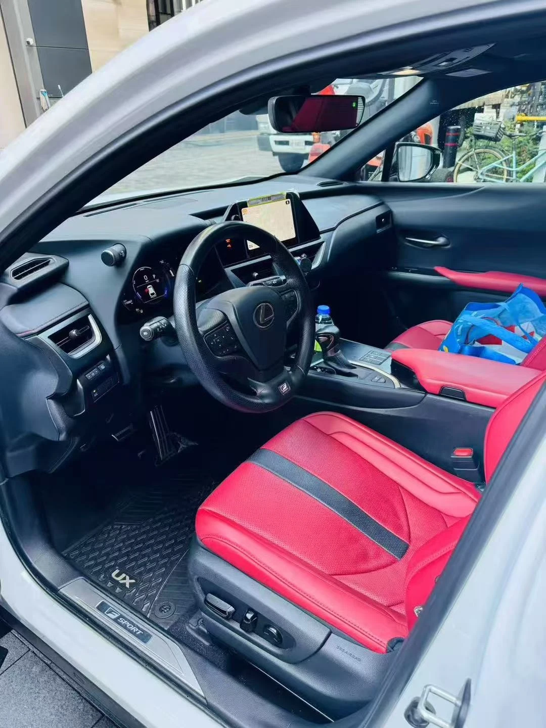 Lexus UX 250h | CARFAX | БЕЗ ИНЦИДЕНТИ, снимка 7 - Автомобили и джипове - 55857078
