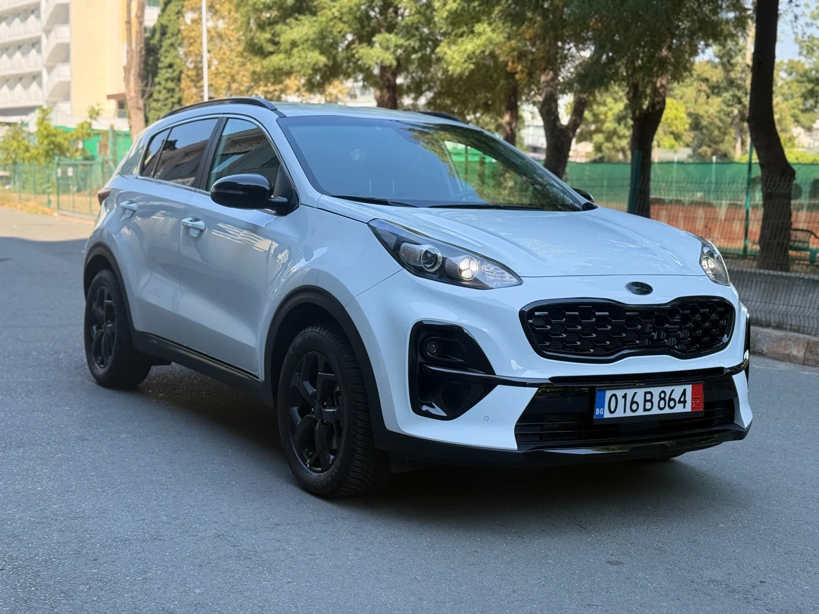 Kia Sportage Diesel-MILD HIBRYD* GT-Line* DISTRONIC+ * 142 000k, снимка 3 - Автомобили и джипове - 56170550