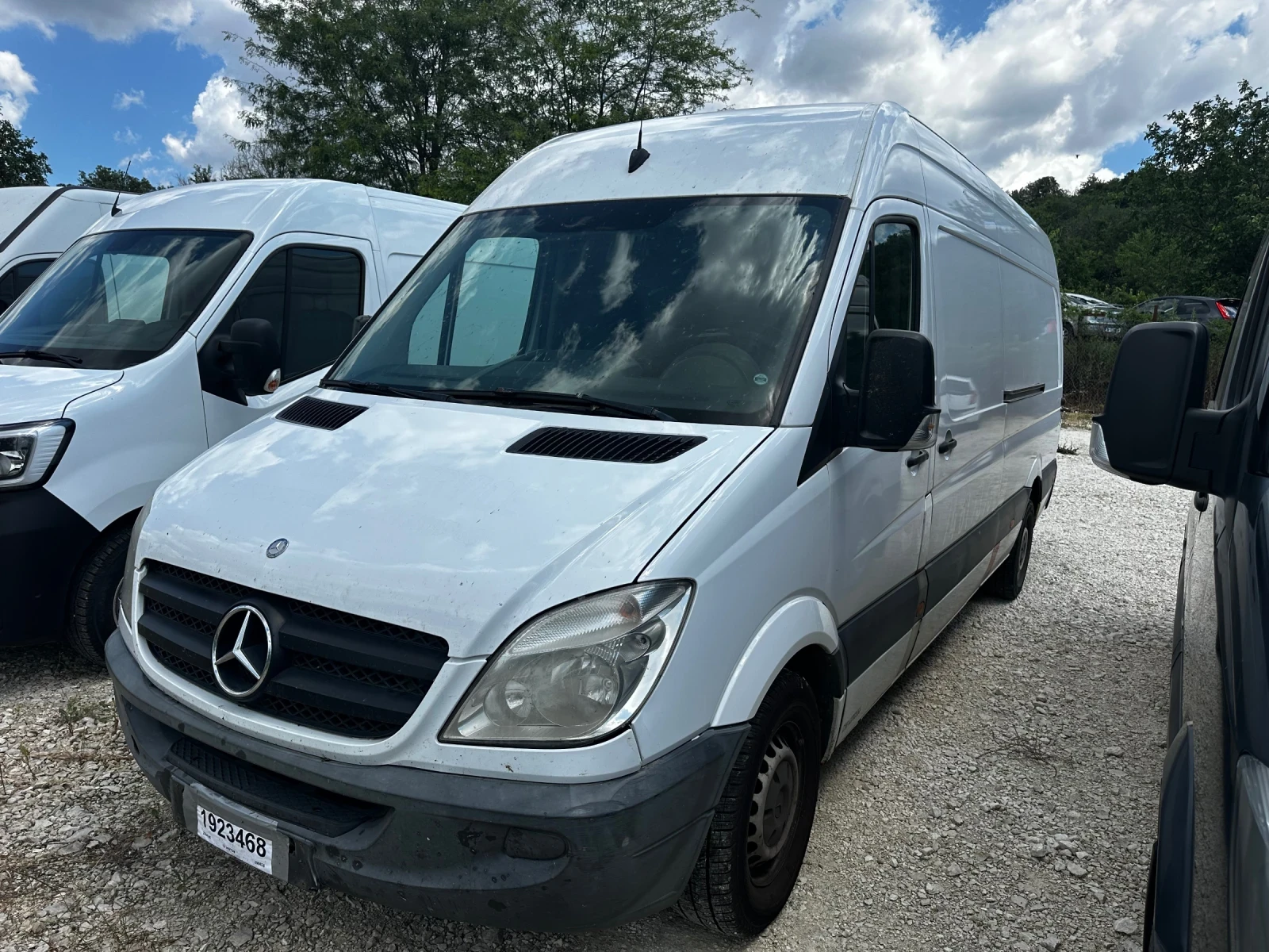 Mercedes-Benz Sprinter 319 Макси Климатик Автомат, снимка 2 - Бусове и автобуси - 55161399
