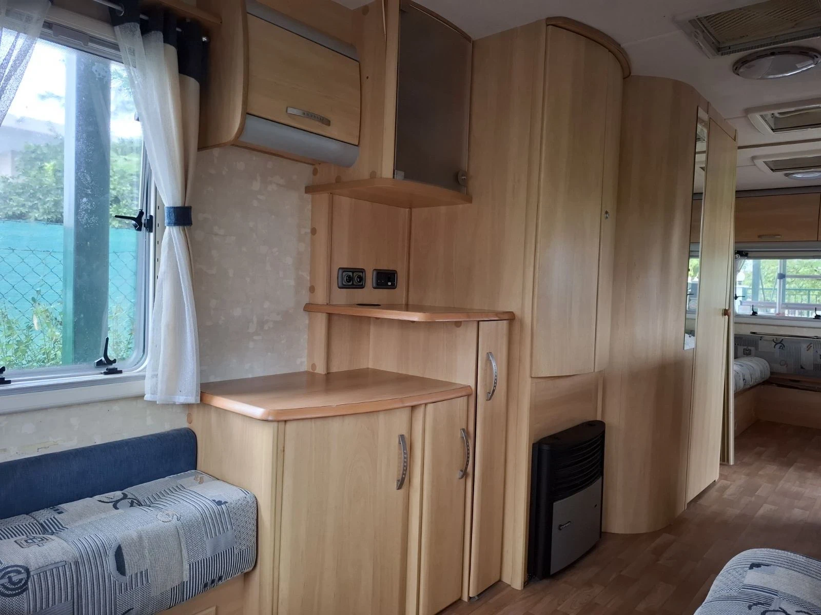  Sterling Elite  | Mobile.bg   6