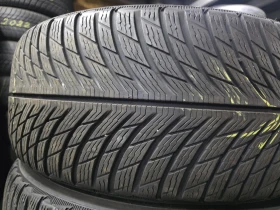 Гуми Зимни 225/50R18, снимка 1