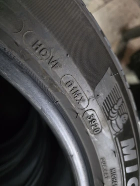 Гуми Зимни 225/50R18, снимка 9