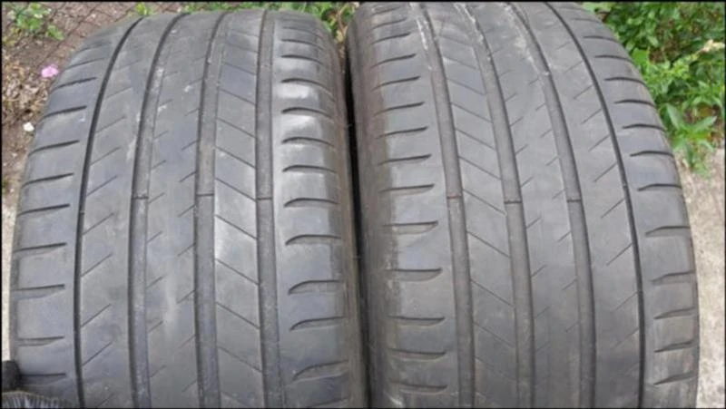 Гуми Летни 255/55R18, снимка 1 - Гуми и джанти - 29261185