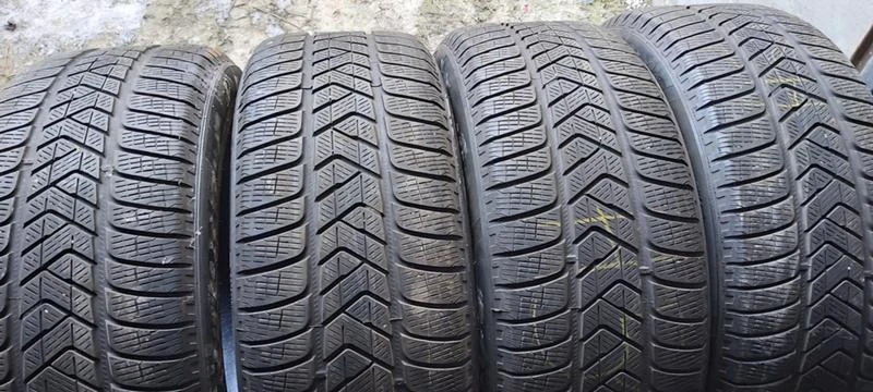 Гуми Зимни 255/50R19, снимка 1 - Гуми и джанти - 31948247