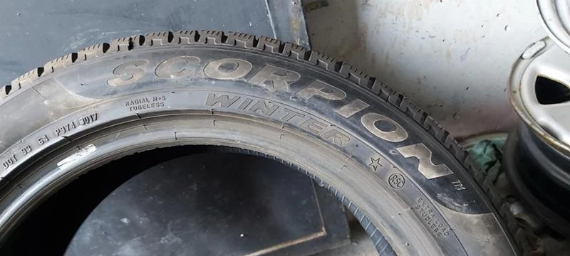 Гуми Зимни 255/50R19, снимка 7 - Гуми и джанти - 31948247