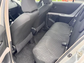 Toyota Yaris 1.0, снимка 11