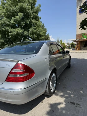 Mercedes-Benz E 320, снимка 9