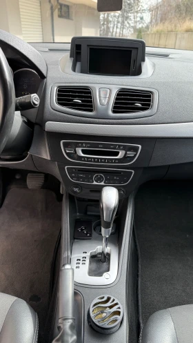 Renault Megane 1.5 dCi, 110k.c., АВТОМАТИК, снимка 12