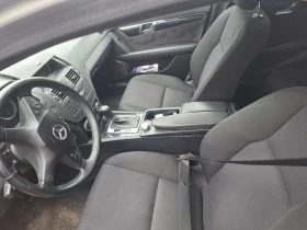 Mercedes-Benz C 220, снимка 6