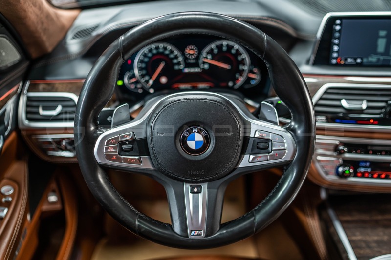 BMW 760 Li xDrive*M-Packet*Pano*ExecutiveLounge*TV, снимка 11 - Автомобили и джипове - 40878075