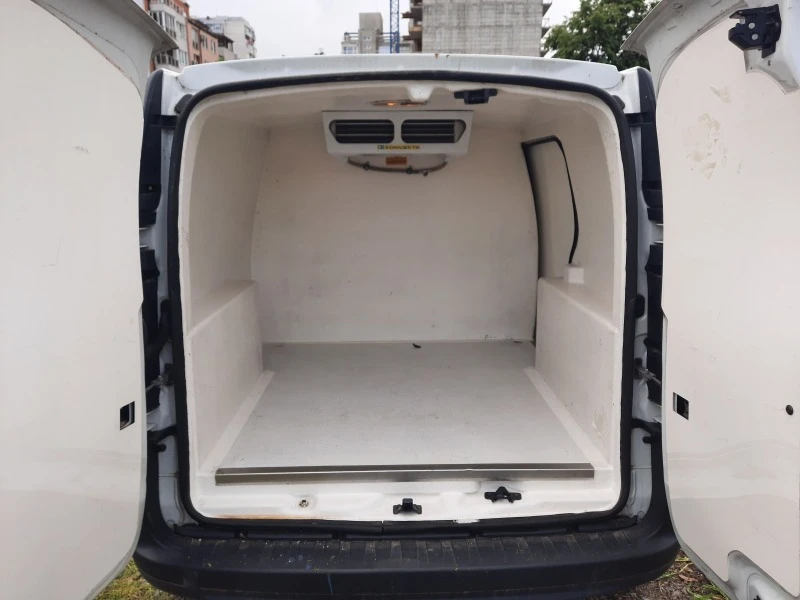 Renault Kangoo 1, 5D, Хладилен до 0с., снимка 7 - Автомобили и джипове - 44973907