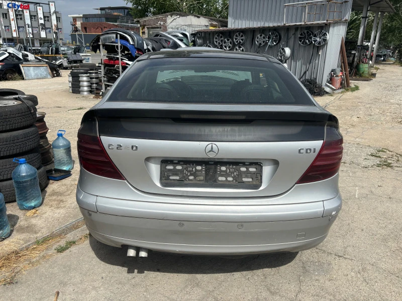 Mercedes-Benz C 220 220CDi, снимка 4 - Автомобили и джипове - 46446651