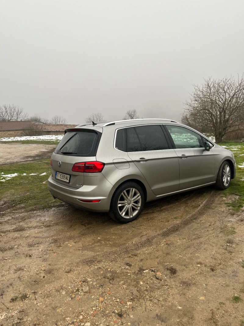 VW Golf 1.6TDI, снимка 2 - Автомобили и джипове - 48551132