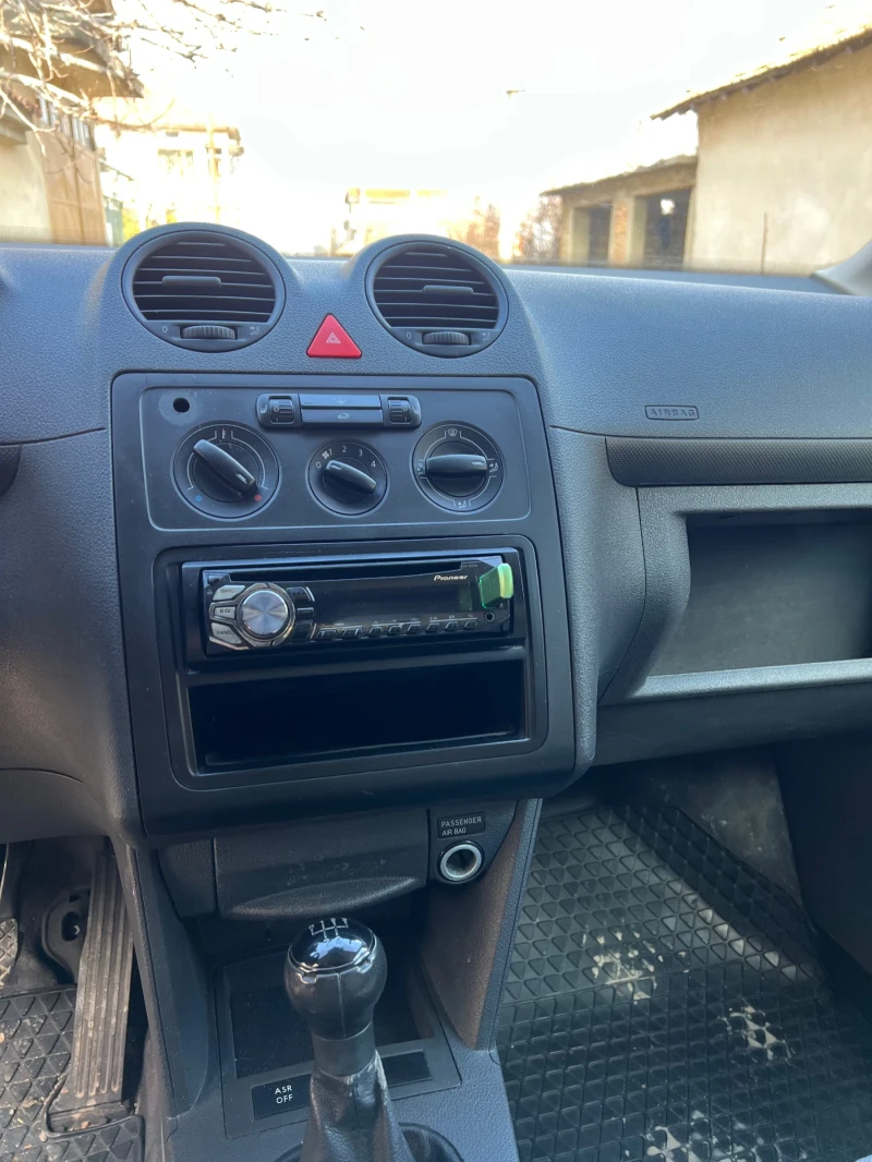 VW Caddy 2.0SDI, снимка 8 - Автомобили и джипове - 49363489