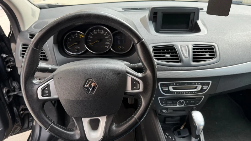 Renault Megane 1.5 dCi, 110k.c., АВТОМАТИК, снимка 13 - Автомобили и джипове - 49517903