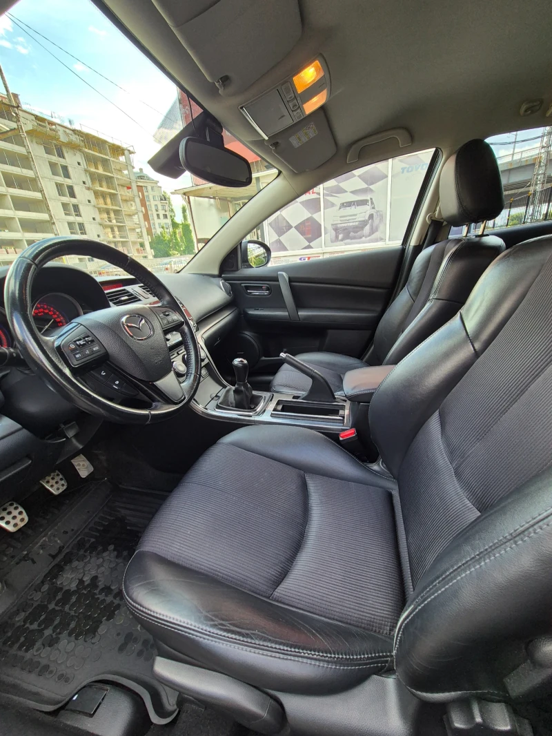 Mazda 6 Лек автомобил , снимка 10 - Автомобили и джипове - 52398345