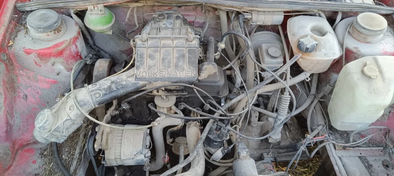 VW Jetta, снимка 5 - Автомобили и джипове - 52598904