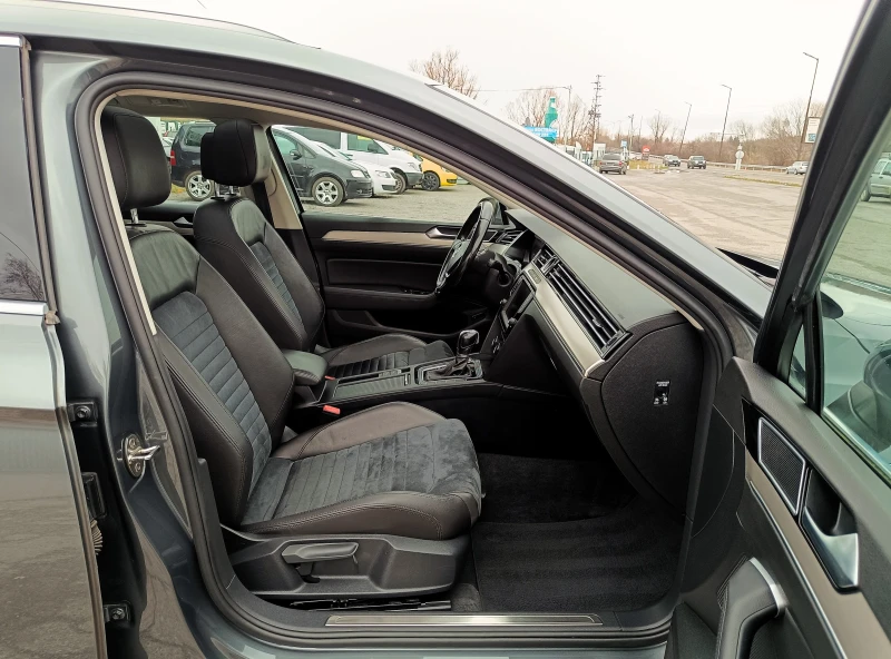 VW Passat 2.0 TDi* 4 Motion* Digital* Distronic* NAVI* ПАНОР, снимка 10 - Автомобили и джипове - 52640357
