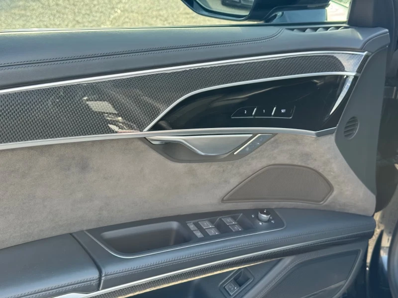 Audi S8 4.0TFSI/571HP/QUATTRO/OLED/B&O/360/MEMO/ACC/1002f, снимка 16 - Автомобили и джипове - 52848772