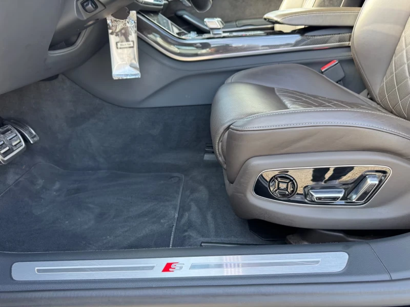 Audi S8 4.0TFSI/571HP/QUATTRO/OLED/B&O/360/MEMO/ACC/1002f, снимка 9 - Автомобили и джипове - 52848772