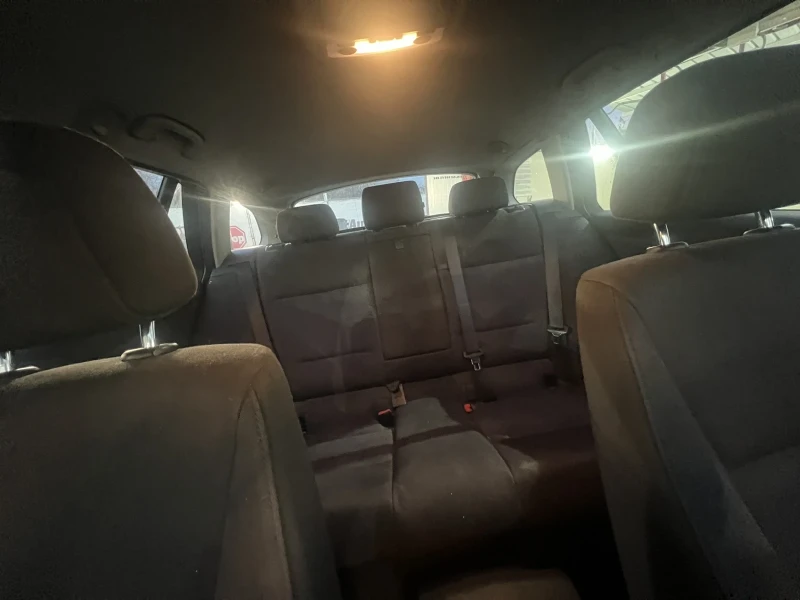 BMW 320, снимка 11 - Автомобили и джипове - 52876049