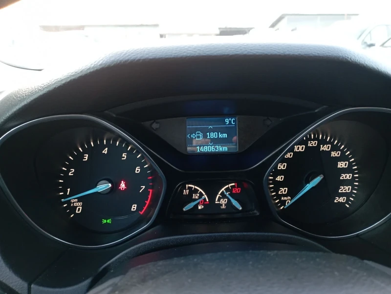 Ford Focus ST EASY 1.0i, 101кс, снимка 12 - Автомобили и джипове - 52885619