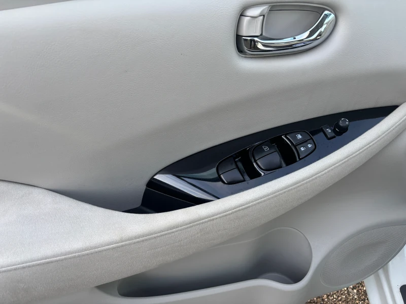 Nissan Leaf  2014+ 110кс+ 24KW-НАВИ+ КАМЕРА+ С.ИСТОРИЯ-КАТО НОВ, снимка 8 - Автомобили и джипове - 53261898