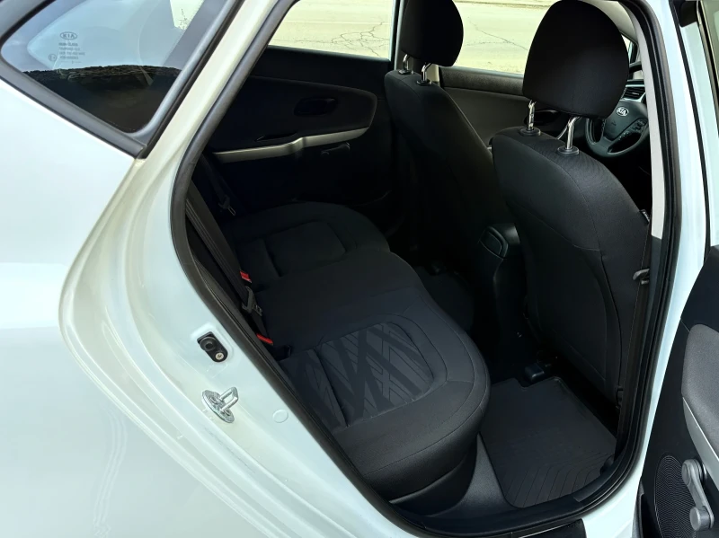 Kia Ceed 1.4CRDI 90к.с. 6скорости* 178 000км* , снимка 9 - Автомобили и джипове - 53413187