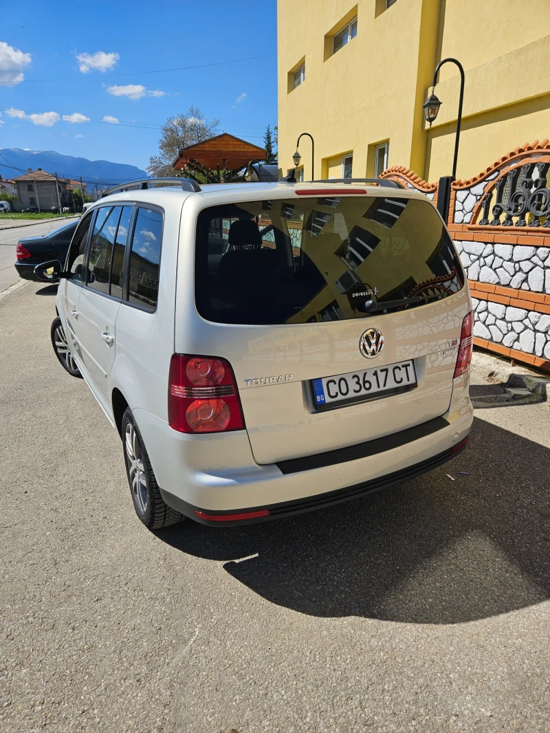 VW Touran, снимка 2 - Автомобили и джипове - 53425672