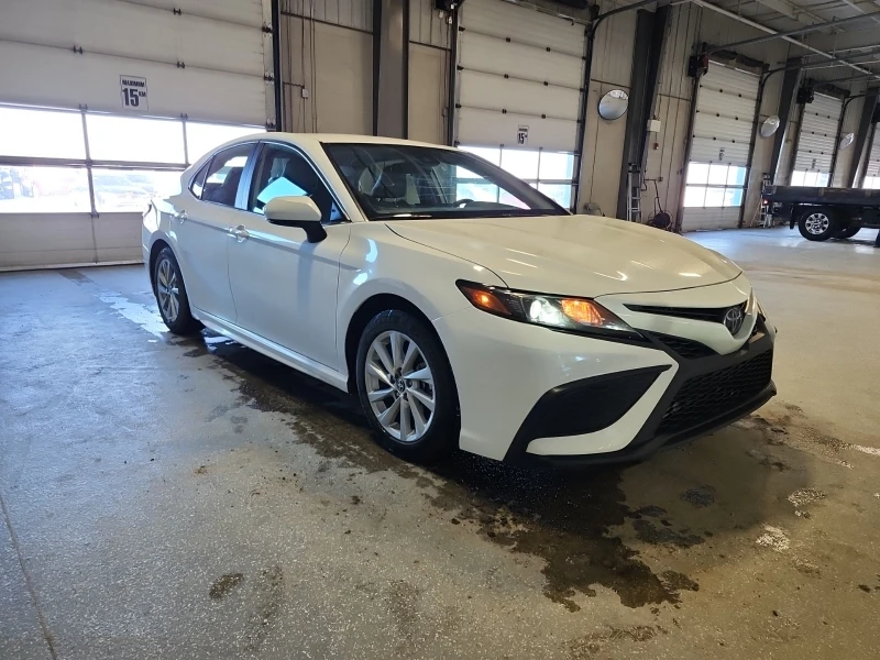 Toyota Camry * * CARFAX * * АВТО КРЕДИТ * * , снимка 2 - Автомобили и джипове - 53573843